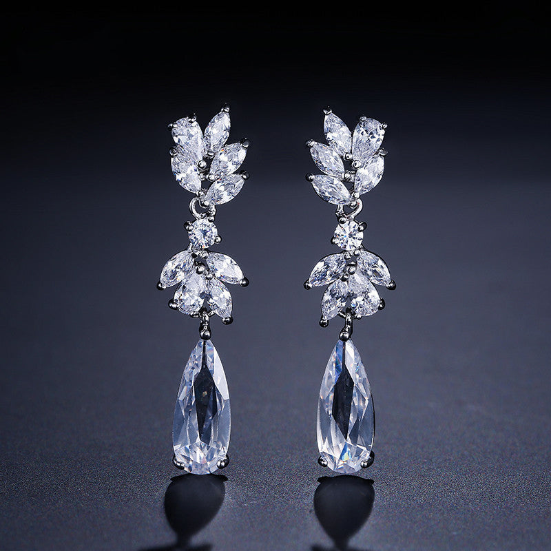 BOUCLES D'OREILLES EN ZIRCON