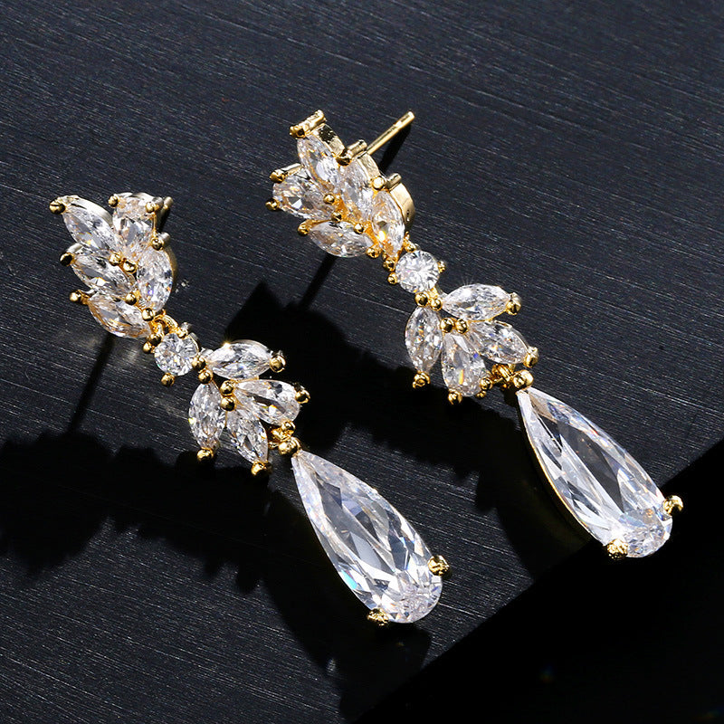 BOUCLES D'OREILLES EN ZIRCON